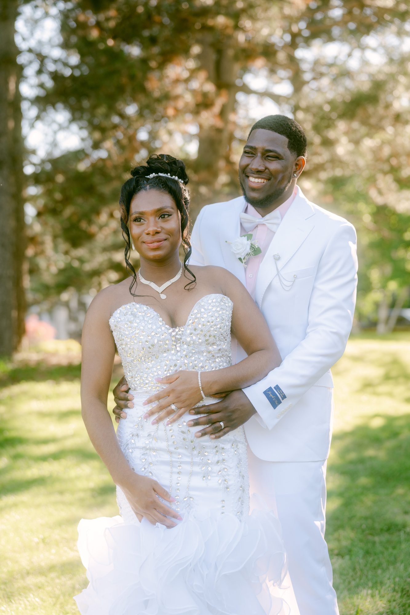 Sheronia and Zavan smiling together in the park